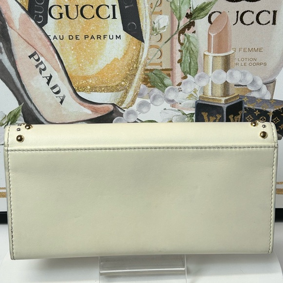 Salvatore Ferragamo Studded Bow Leather Continental Wallet 🤩 - Picture 10 of 17